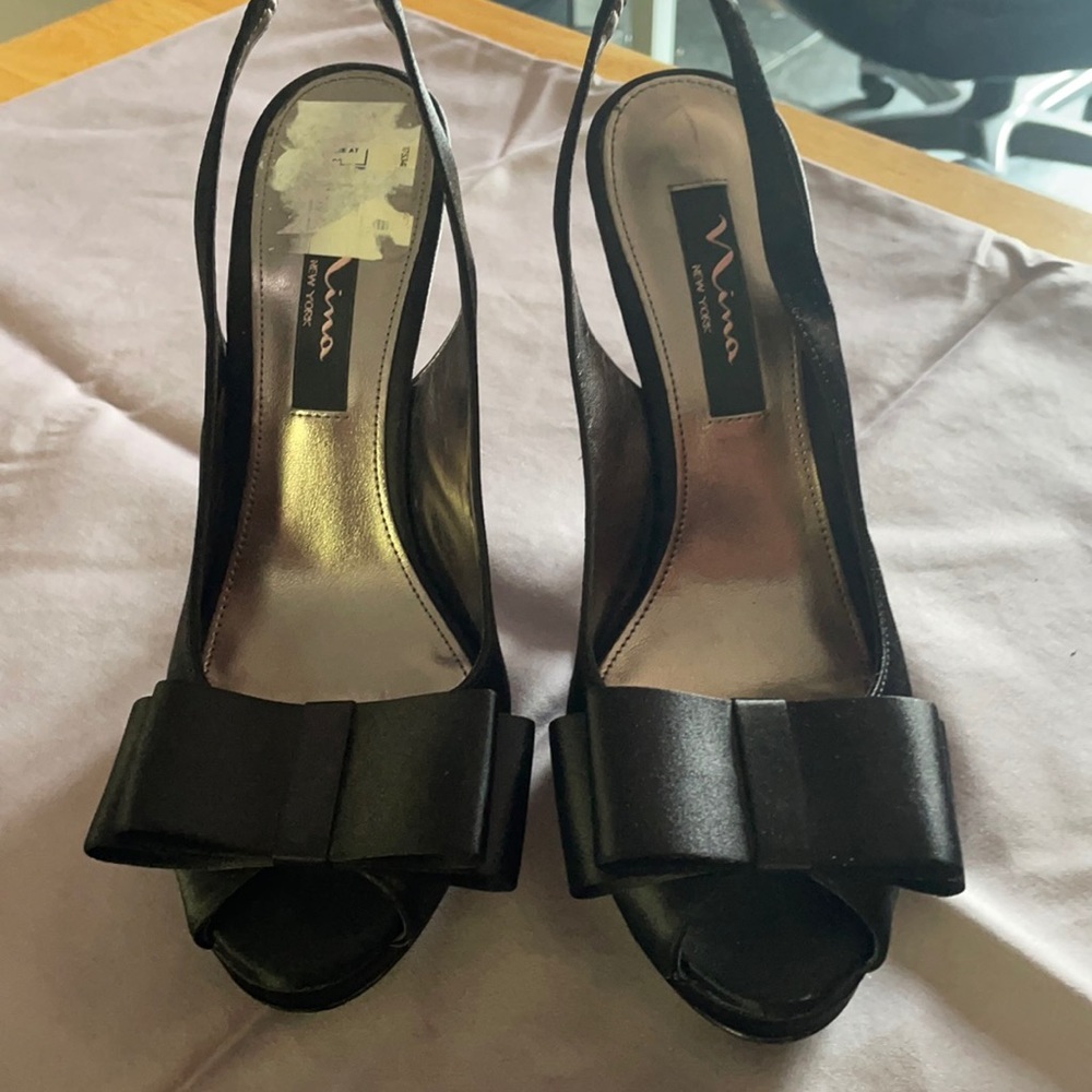 Woman Nina NY heels worn once size 7
